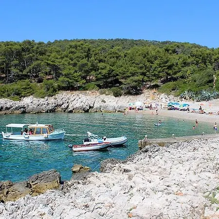 Vesna * Milna (Hvar)
